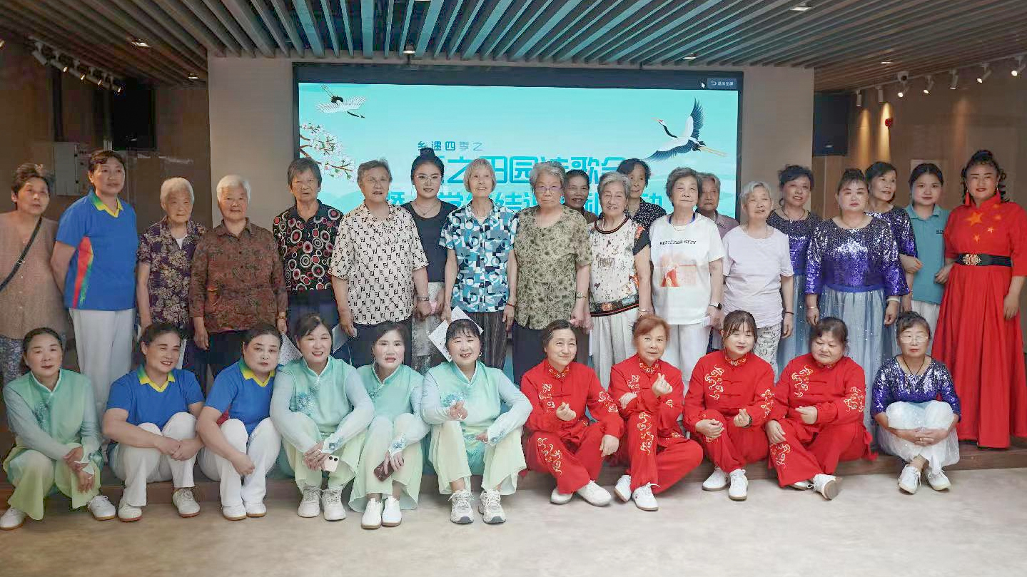合影.jpg